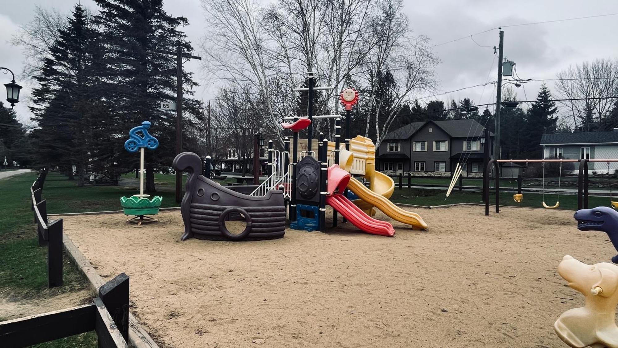 Condo Du Bonheur Mont-Tremblant Eksteriør billede